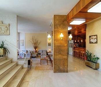 Zeus Hotel0