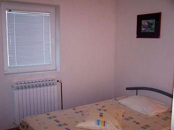 Ivac Inn3