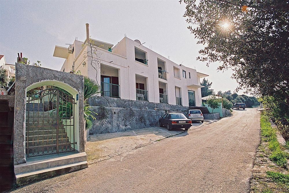 Apartments Pape1