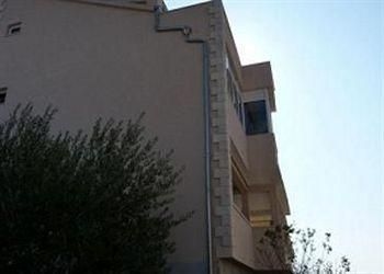 Apartmani Kresic4
