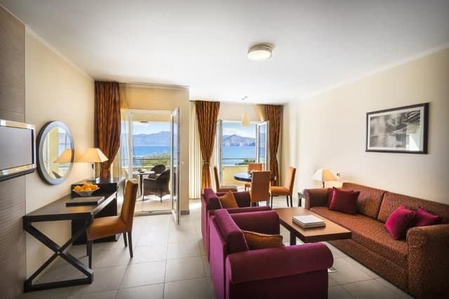 APARTMENT SUPERIOR SEA VIEW