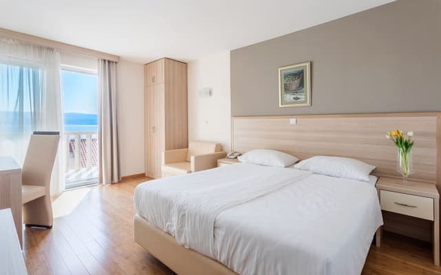 DOUBLE SEA VIEW WITH BALCONY
