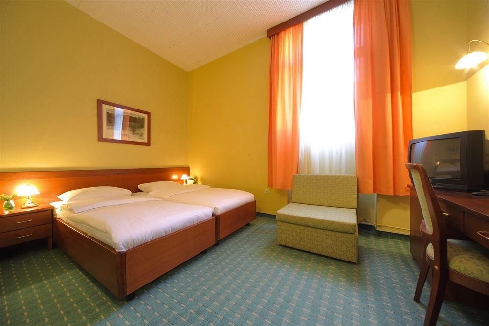 Hotel Central Osijek3