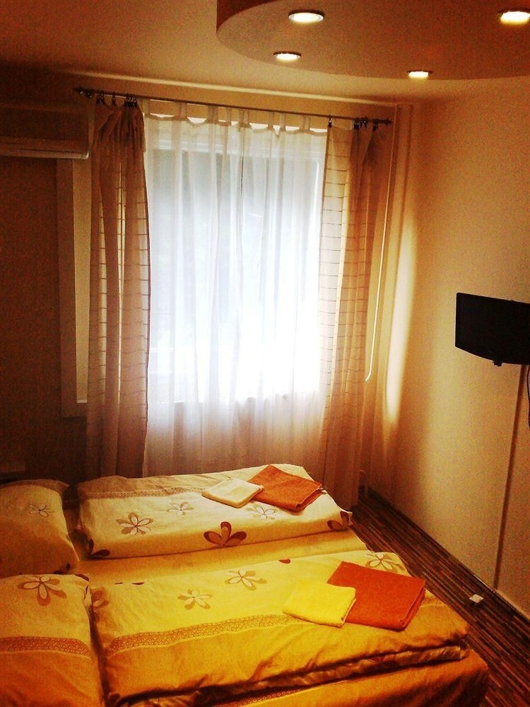 Budapest Center House1