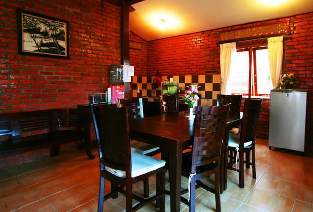 VILLA FOUR BEDROOMS