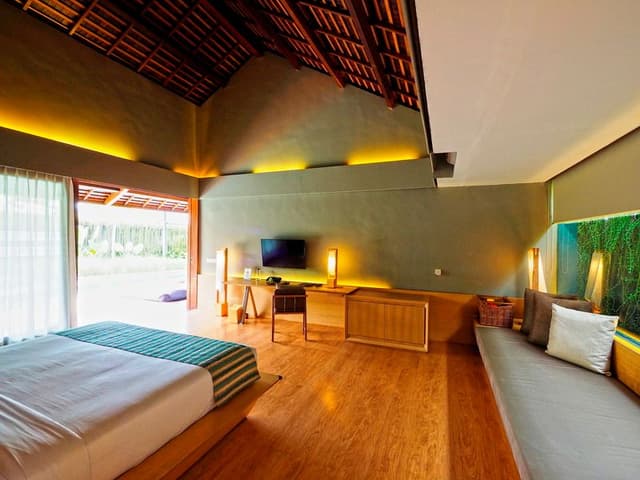 VILLA THREE BEDROOMS