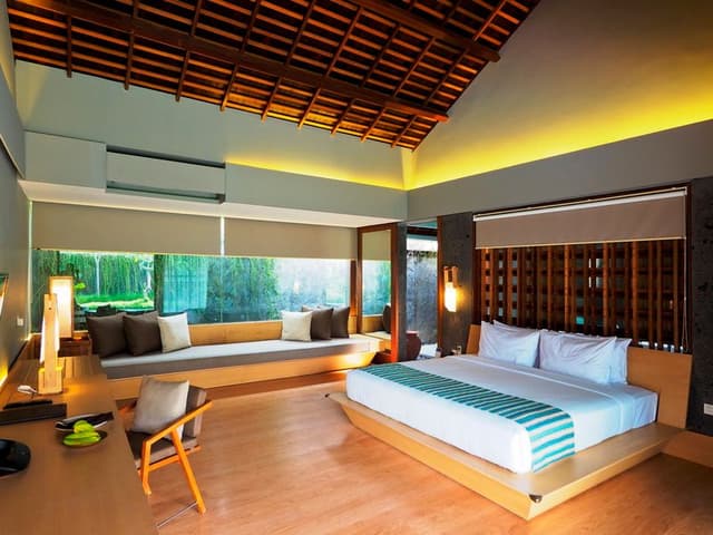 VILLA THREE BEDROOMS
