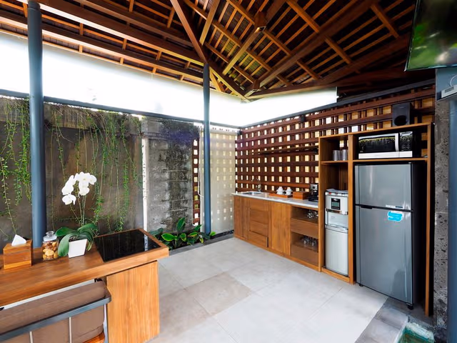 VILLA THREE BEDROOMS