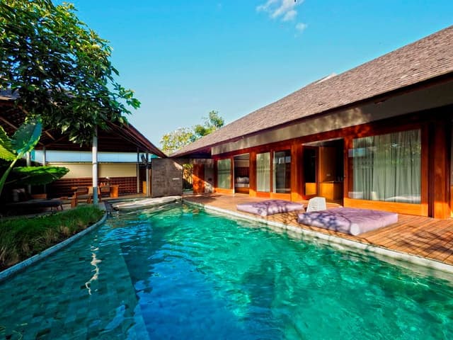 VILLA THREE BEDROOMS