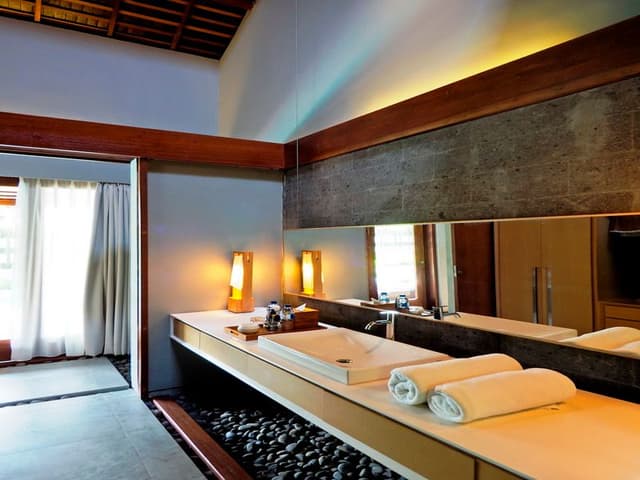 VILLA THREE BEDROOMS