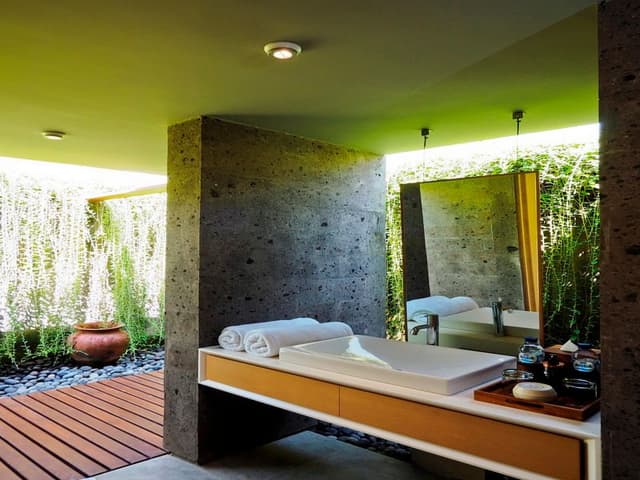 VILLA THREE BEDROOMS