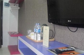 Candi Hotel1