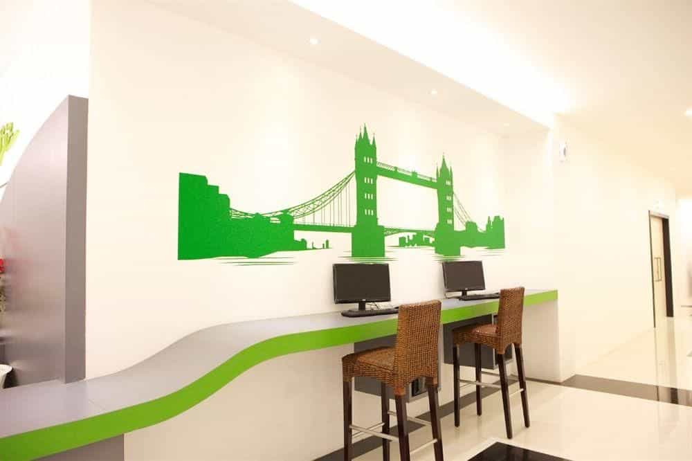 โรงแรมอาร์เบอร์ บิซ โรงแรมอาร์เบอร์ บิซ