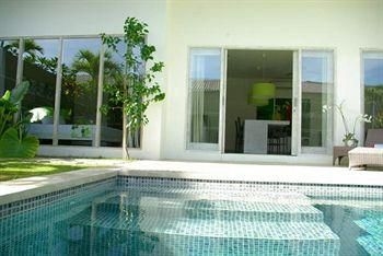 Bali Cosy Villa Seminyak for Adults Only1