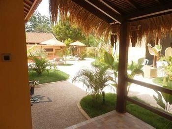 ลากูน่ากีรีบีชรีสอร์ท (Laguna Gili Beach Resort)0