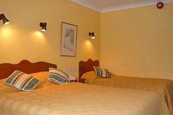 Diamond Hill Country House0