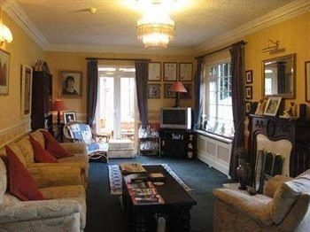 Brookville Guest House4