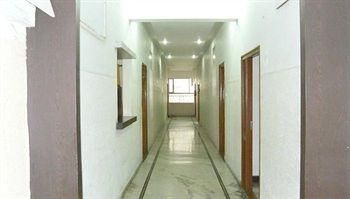Humsika Inn0