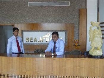 Hotel Sea N Rock1