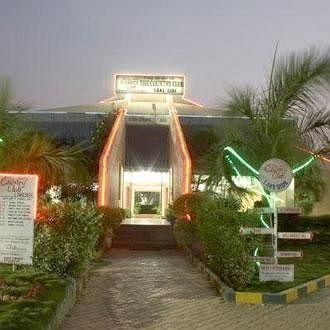The Country Club Lakeside2