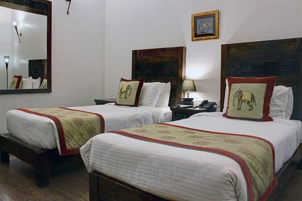 Devraj Niwas Boutique Hotel1
