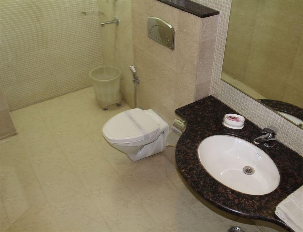 Hotel H R Palace3
