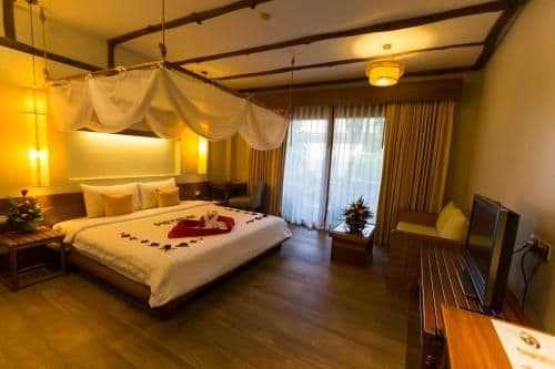 Deluxe Double Room with Pool Access