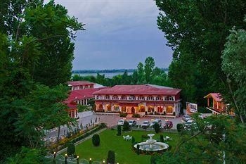 Jamal Resorts0
