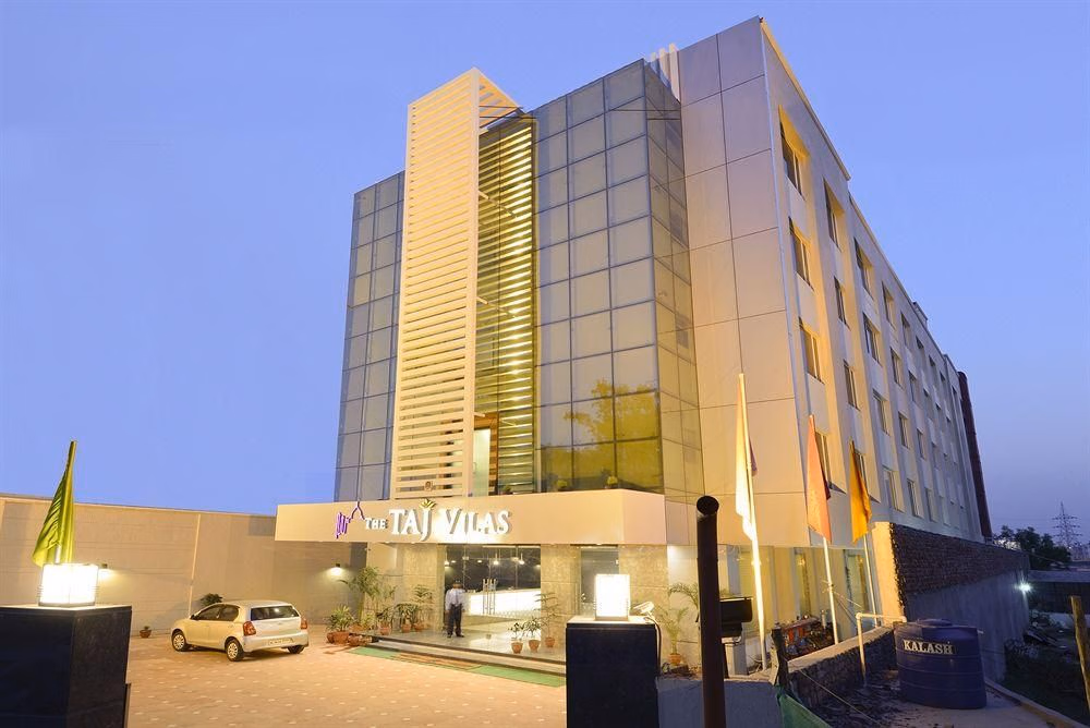 โรงแรมเดอะ ทาจ วิลล่า (Hotel The Taj Vilas)0