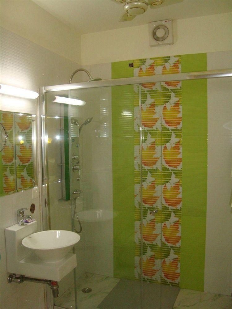 โรงแรมเรย์ ออฟ มายา (Ray of Maya Hotel)1