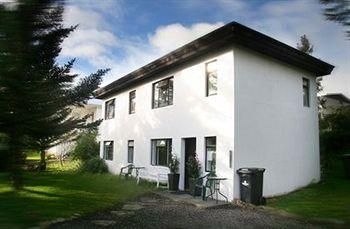 Husavik Guesthouse1