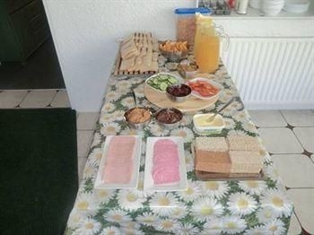 Egilsborg Guesthouse1