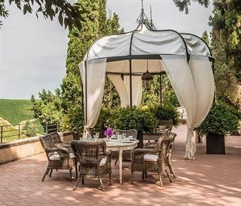 Villa Dianella0