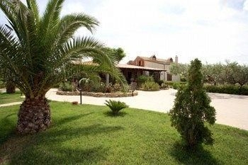 B&B Triskele0
