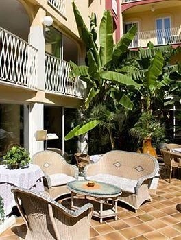 Resort Hotel Marinella0