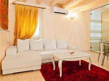 Dogi Suites Dogi Suites