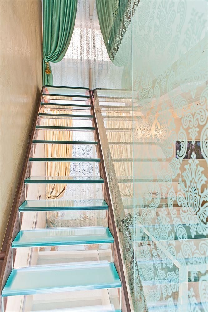 Dogi Suites3
