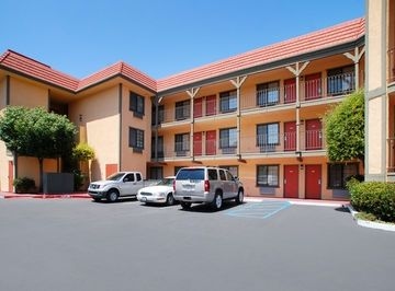 Best Western Courtesy Inn0