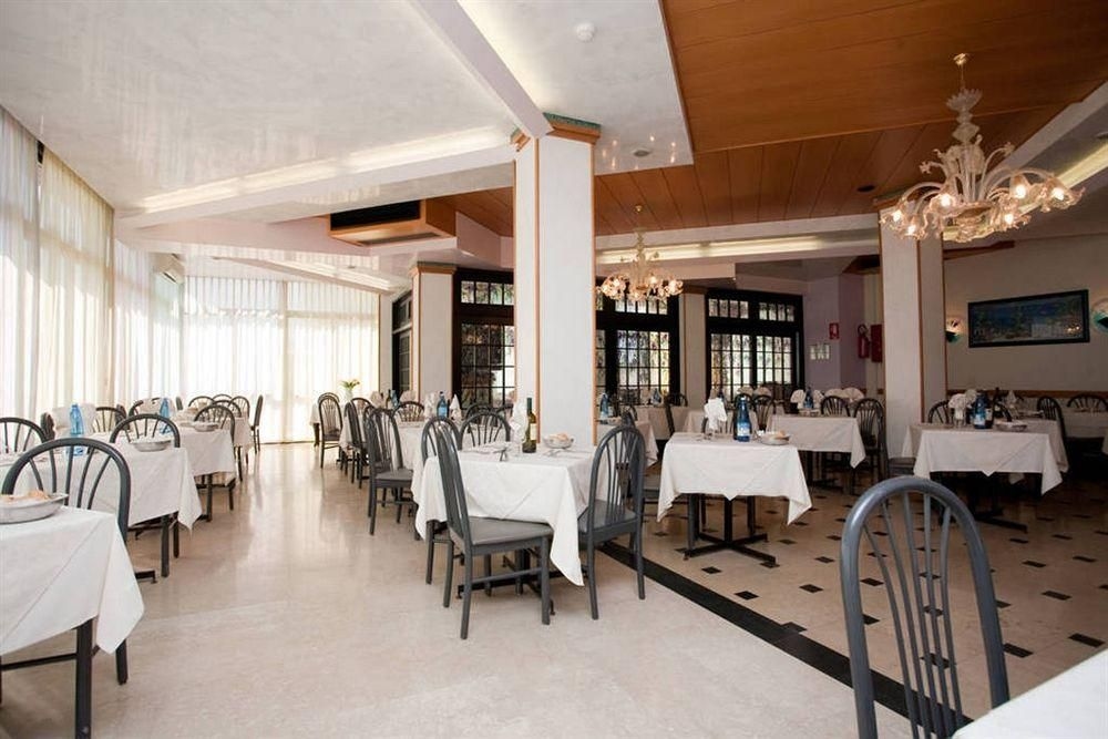 Hotel Ideal1