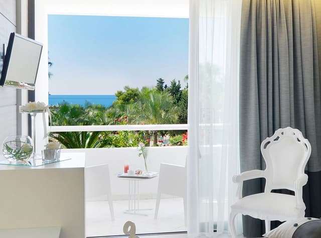 JUNIOR SUITE SEA VIEW