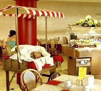 Hotel Montecarlo3