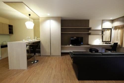 Deluxe Double Room with Pool Access