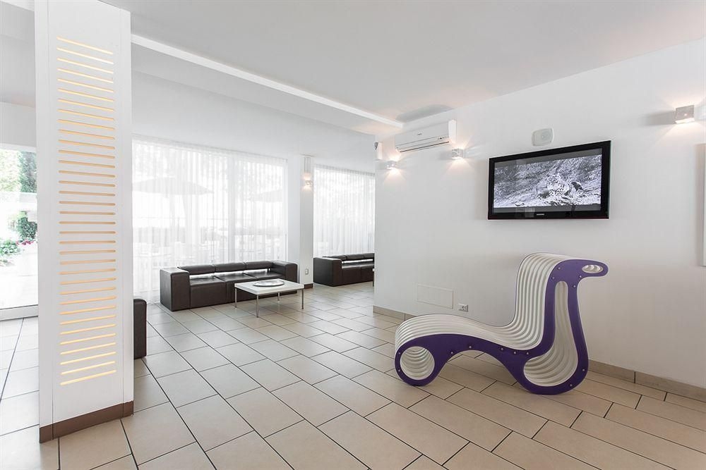 Mokambo Shore Hotel4