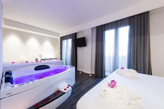JUNIOR SUITE STANDARD