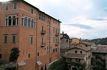 Palazzo Dragoni Residenza d'Epoca3