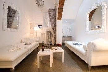 Gem de Luxe Bed & Breakfast4