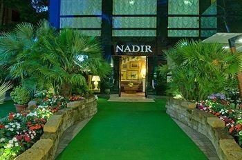 Hotel Nadir0