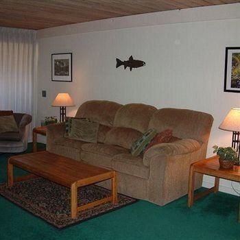 Snowbird Condos At Mammoths Canyon Lodge4