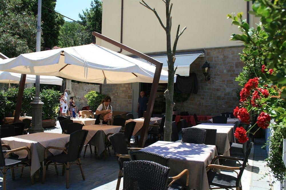 La Pergola La Pergola