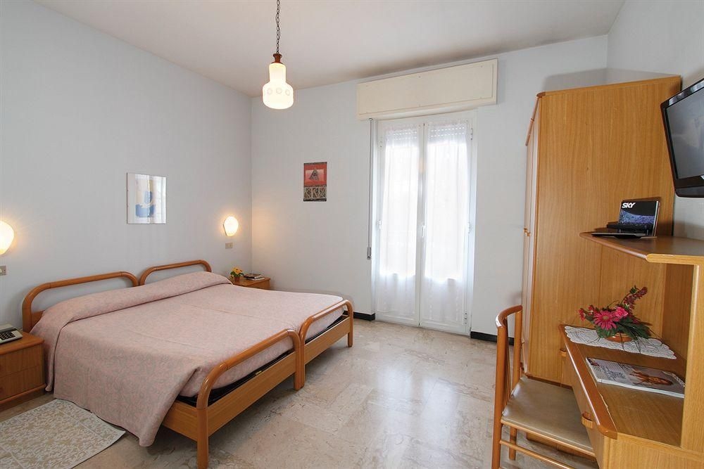Hotel Mediterran0